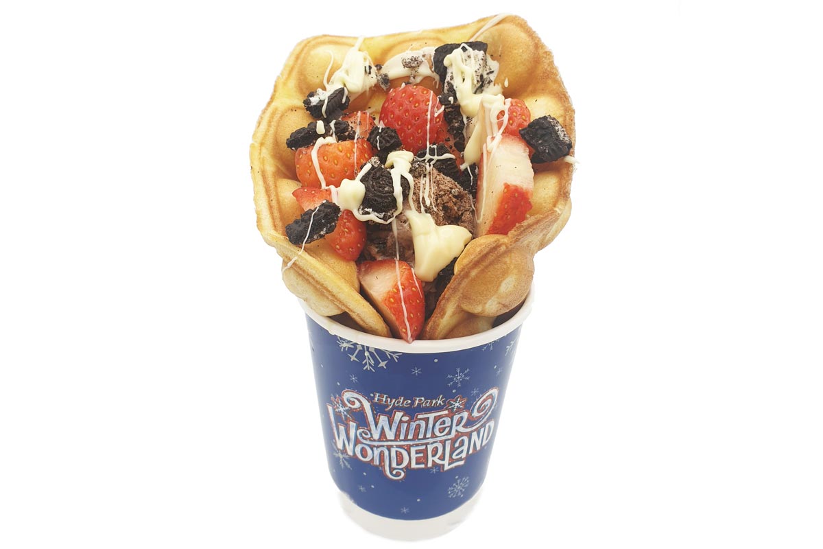 Foodally Bubble Waffle strawberries belgian white cocolate oreo and chocolate ice cream